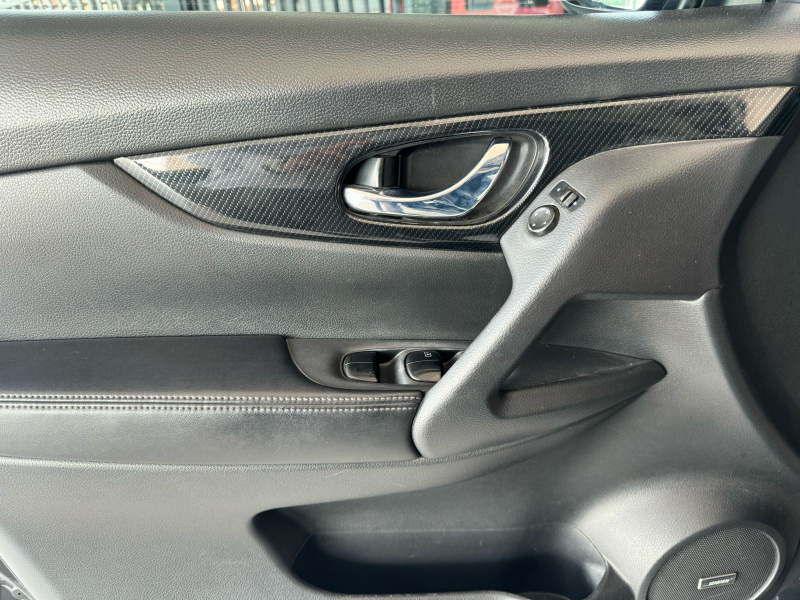Nissan X-Trail  5 pts. Exclusive, CVT, piel, CD, QC, GPS, 5 pas., RA-18 (cambio de línea) 2018